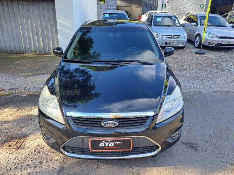 FORD - FOCUS - 2013/2013 - Preta - R$ 43.800,00