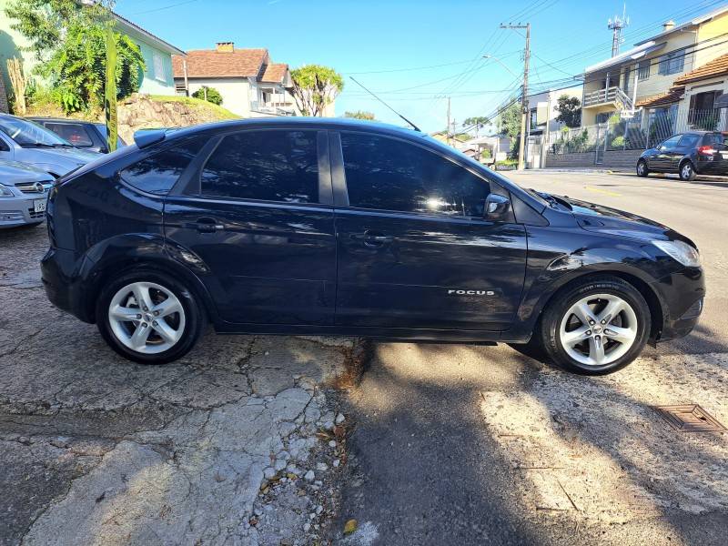 FORD - FOCUS - 2013/2013 - Preta - R$ 43.800,00