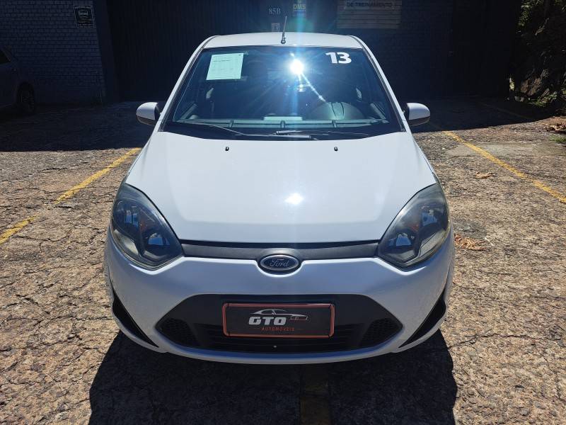 FORD - FIESTA - 2013/2013 - Branca - R$ 35.900,00