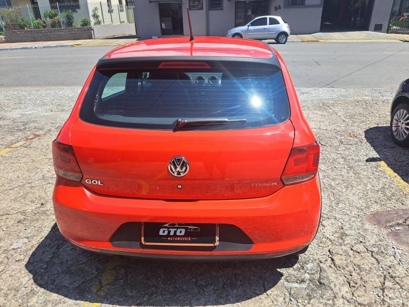 VOLKSWAGEN - GOL - 2013/2014 - Vermelha - R$ 39.800,00