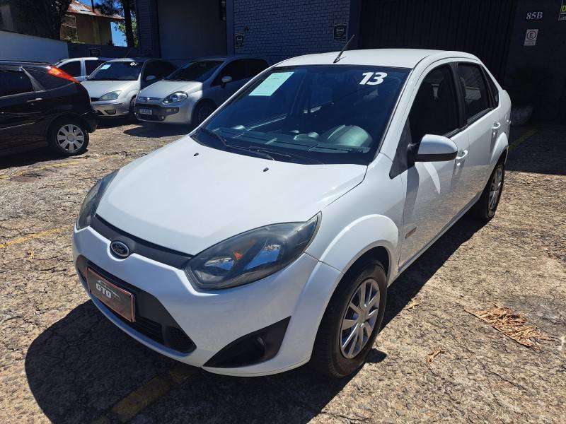 FORD - FIESTA - 2013/2013 - Branca - R$ 35.900,00