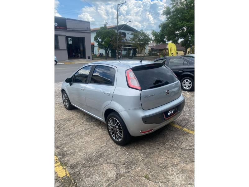 FIAT - PUNTO - 2013/2013 - Prata - R$ 39.500,00