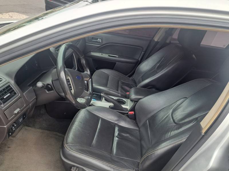 FORD - FUSION - 2010/2010 - Prata - R$ 53.500,00