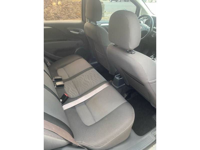 FIAT - PUNTO - 2013/2013 - Prata - R$ 39.500,00