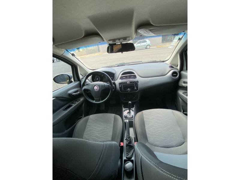 FIAT - PUNTO - 2013/2013 - Prata - R$ 39.500,00
