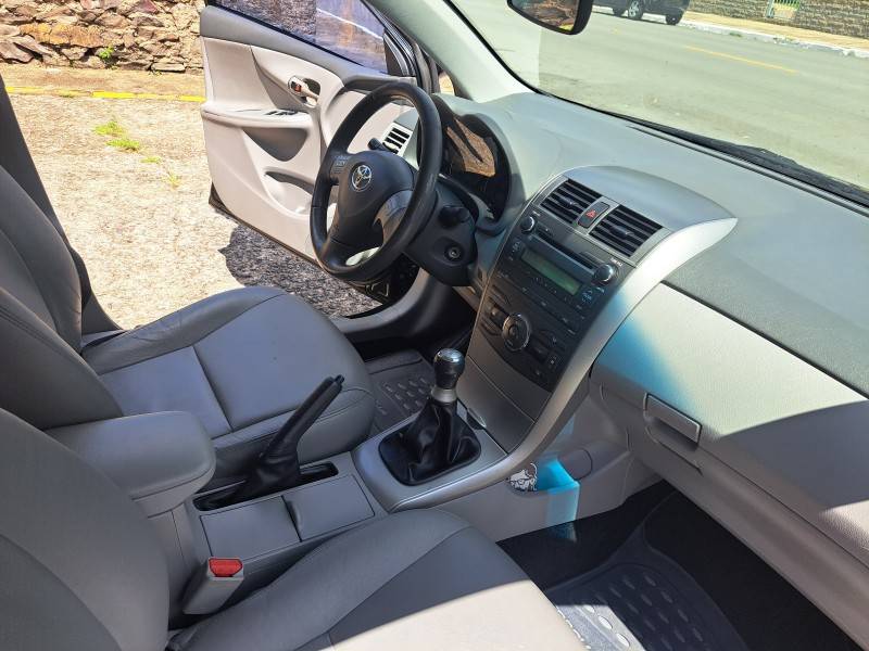 TOYOTA - COROLLA - 2009/2009 - Preta - R$ 51.900,00