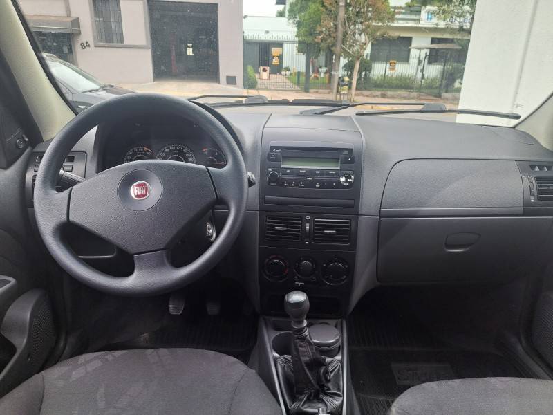 FIAT - SIENA - 2012/2012 - Preta - R$ 34.800,00