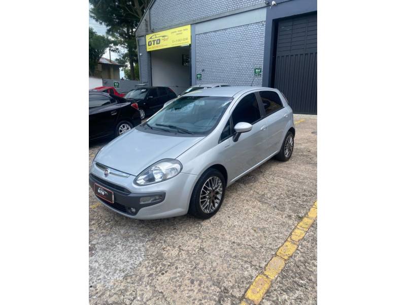 FIAT - PUNTO - 2013/2013 - Prata - R$ 39.500,00