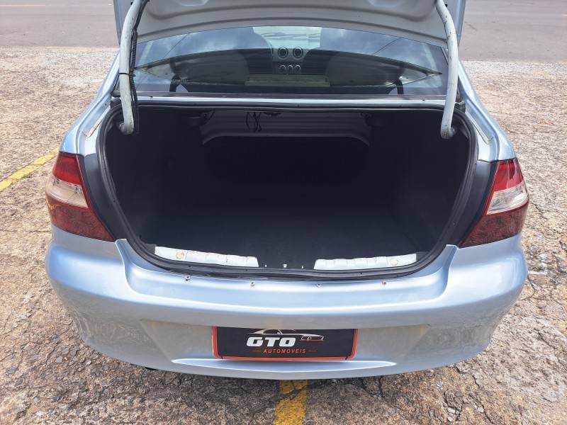 CHEVROLET - PRISMA - 2010/2011 - Prata - R$ 26.500,00