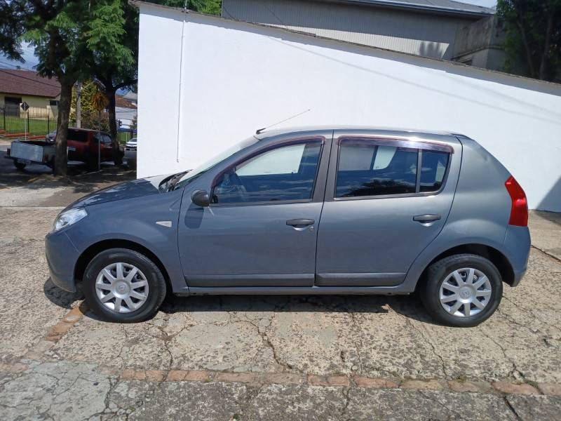 RENAULT - SANDERO - 2009/2009 - Cinza - R$ 27.900,00