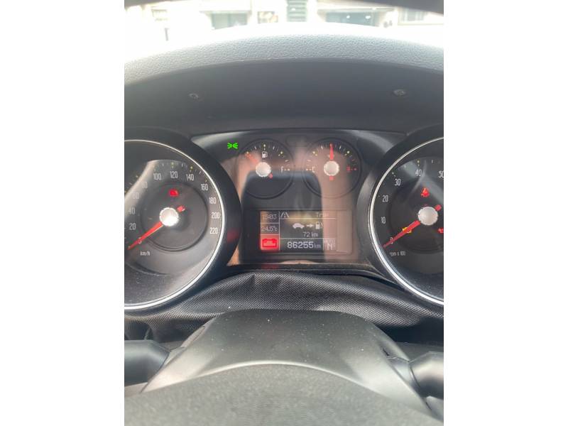 FIAT - PUNTO - 2013/2013 - Prata - R$ 39.500,00